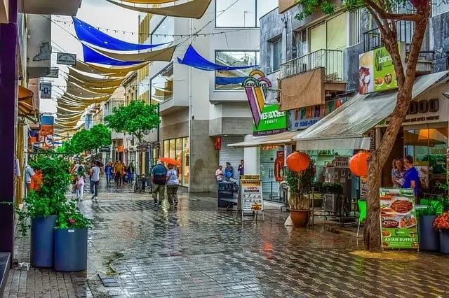 רחובות קניות מרכזיים בקפריסין שווה לטייל בסמטאות מסביב