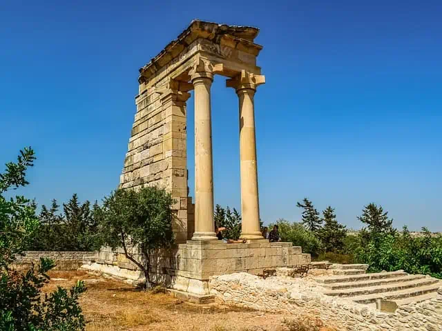 ההיסטוריה המרתקת של קפריסין