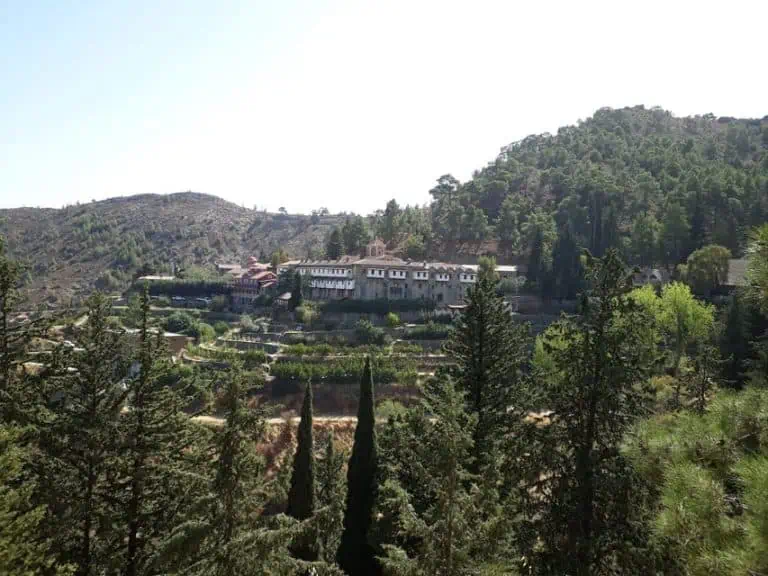 מנזר מאכרס ליד הכפר פיקרדו (Fikardou) בקפריסין