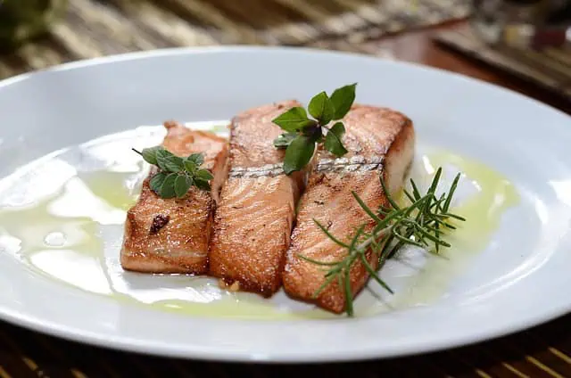 Pyxida Fish Tavern Salmon
