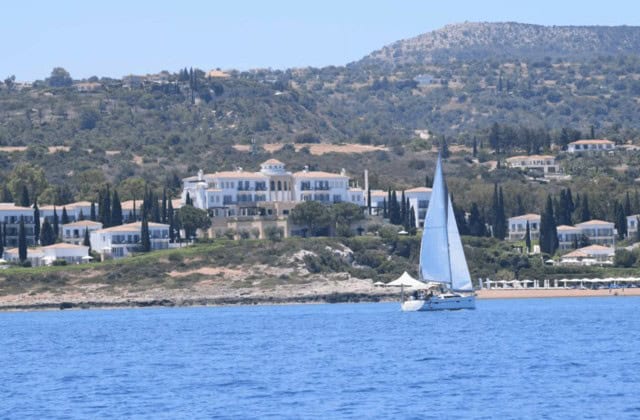 כפר דיירים לאצי (LATCHI) בקפריסין Image credit: getyourguide